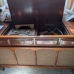 1940-1950 Motorola  Stereo Console