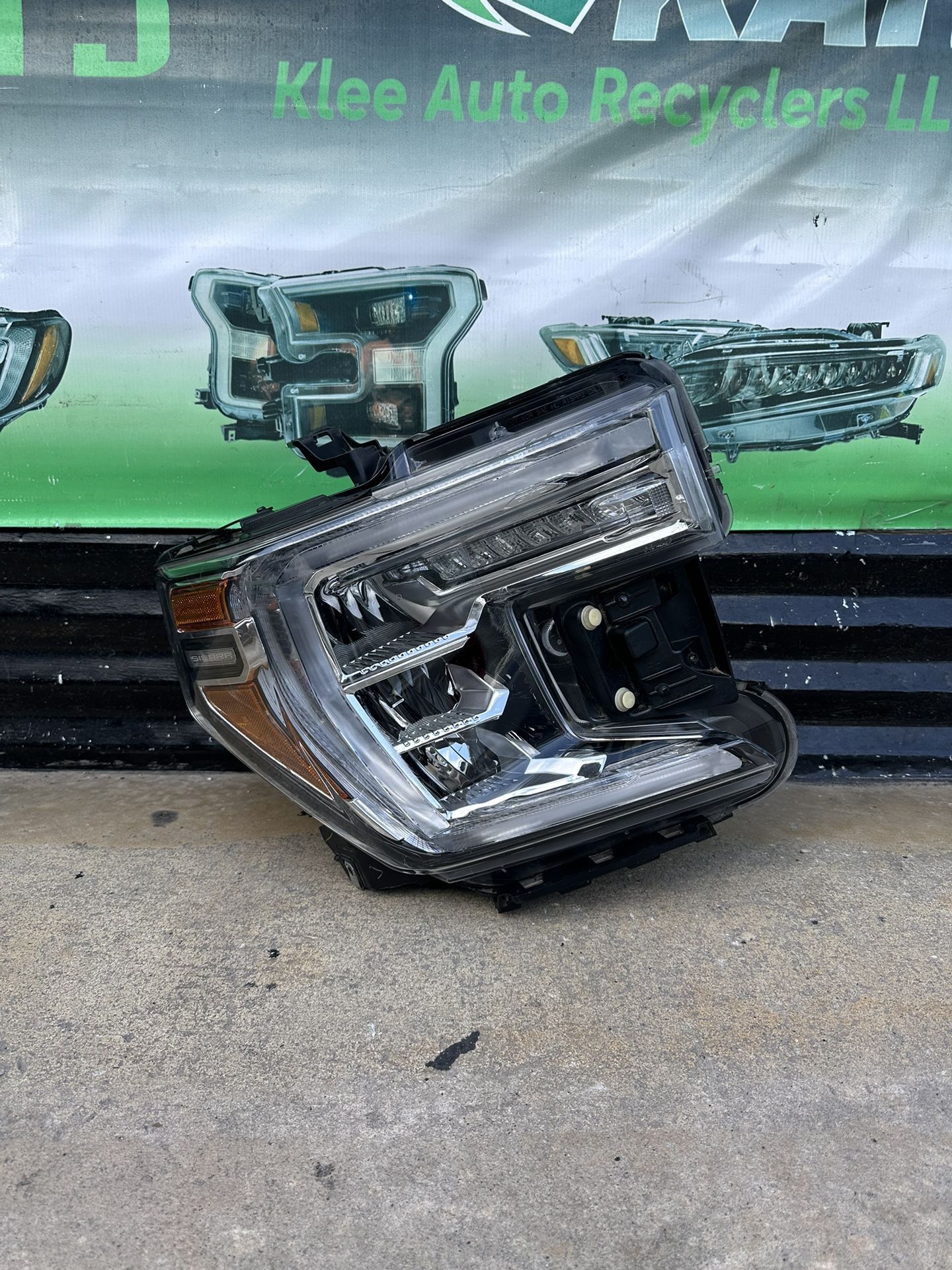2019-2021 Gmc Sierra 1500 Headlight Oem