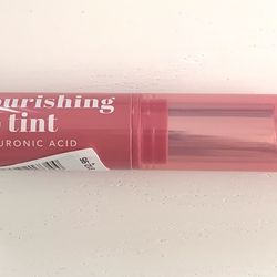 BATH AND BODY WORKS LIP TINT / BRAND NEW 