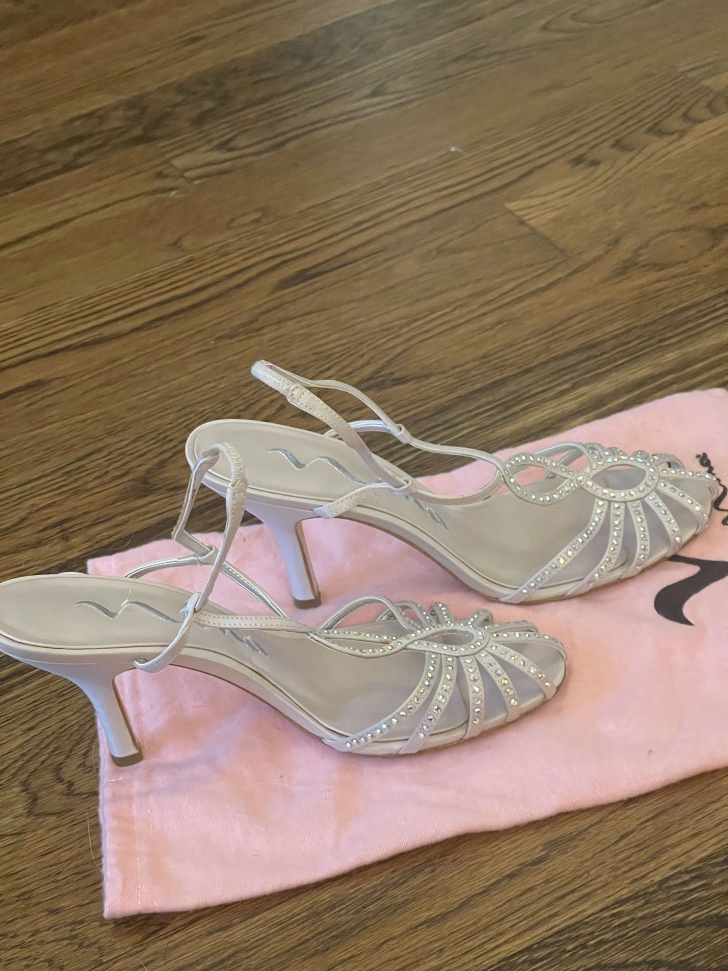 VTG Nina Rhinestone Cage Dress Sandals 4" Heel Cream Off White Satin Strappy 8M