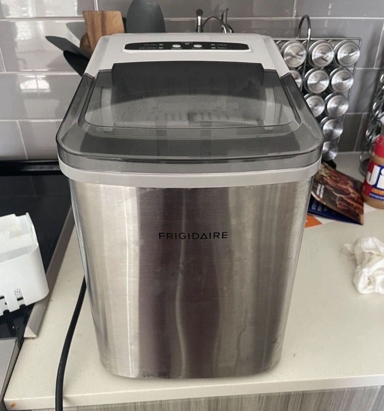 Frigidaire Ice Maker