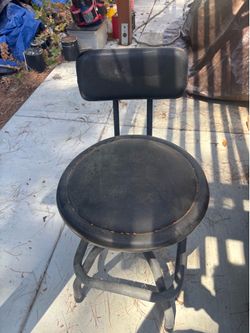 Desk chair