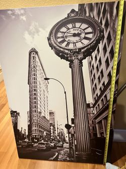 Flatiron Building ā New York City Canvas Photo