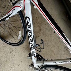 Cannondale -51cm Light Weight Road Bike 