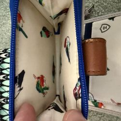 Lightly Used Vera Bradley RFID Bird Hummingbird Multi compartment Wallet ID Pocket Coin Purse 