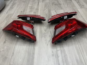 2021 Honda Accord SE OEM Tail Lights – Full Set (Left + Right, Excellent Condition)