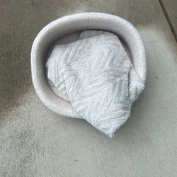 Dog Bed Blanket  Like New  Used Once $20.