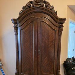 Solid Wood Ornate Armoire / Wardrobe – Conyers GA”