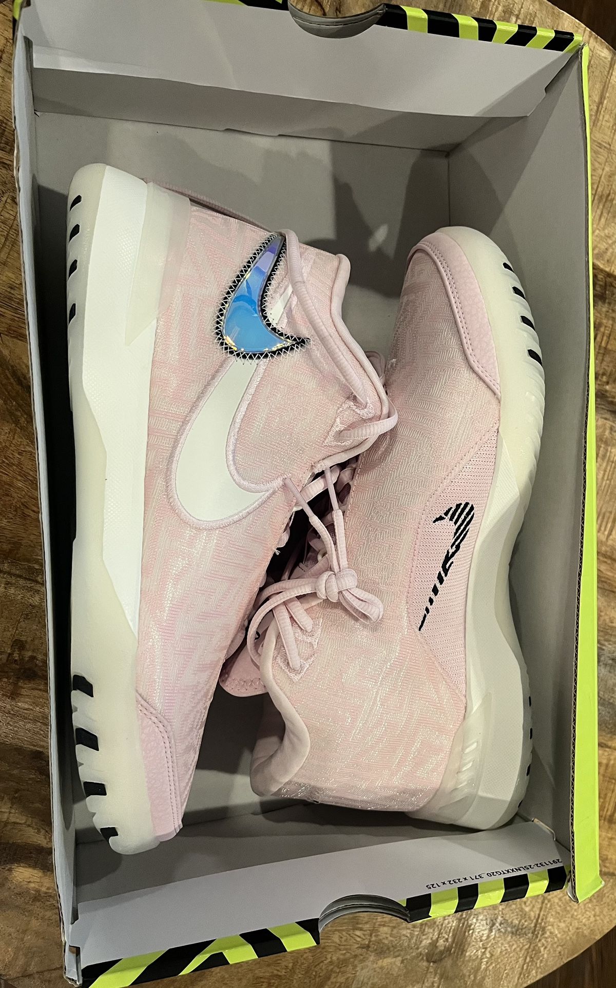 Nike LBJ NXXT Genisus EP LeBron James Pink Foam Sail Mens SIZE 10 HF0712602 New