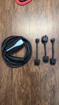 Tesla Mobile Charger