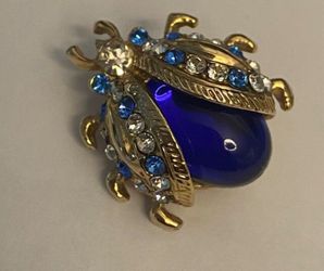Rhinestone blue Bug bee pin