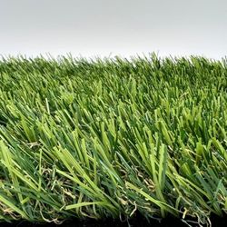 Astro Turf Rolls 15x100 And 7.5x100