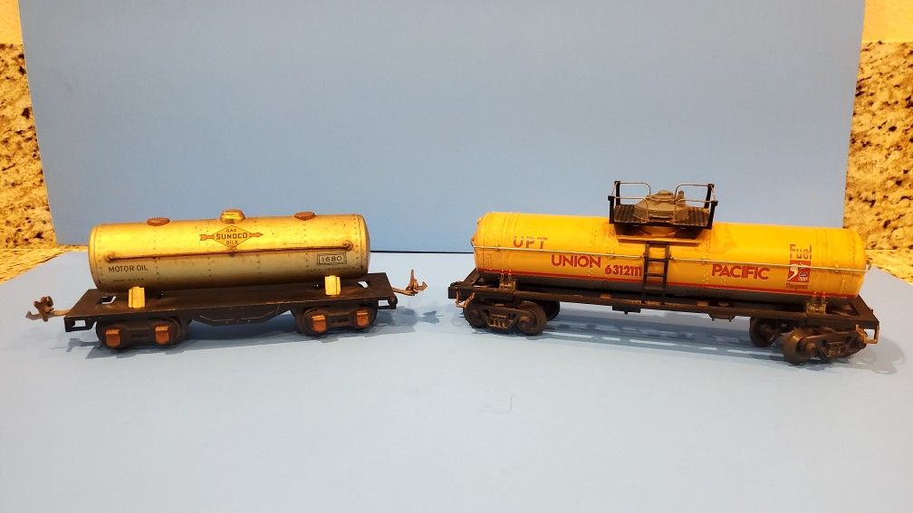 VINTAGE O GUAGE UNION PACIFIC AND SUNOCO