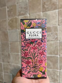 Gucci Flora Gorgeous Gardenia Perfume