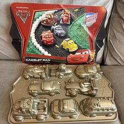 Disney Pixar Cars 2 Cakelet Cake Pan WILLIAMS SONOMA by Nordic Ware 