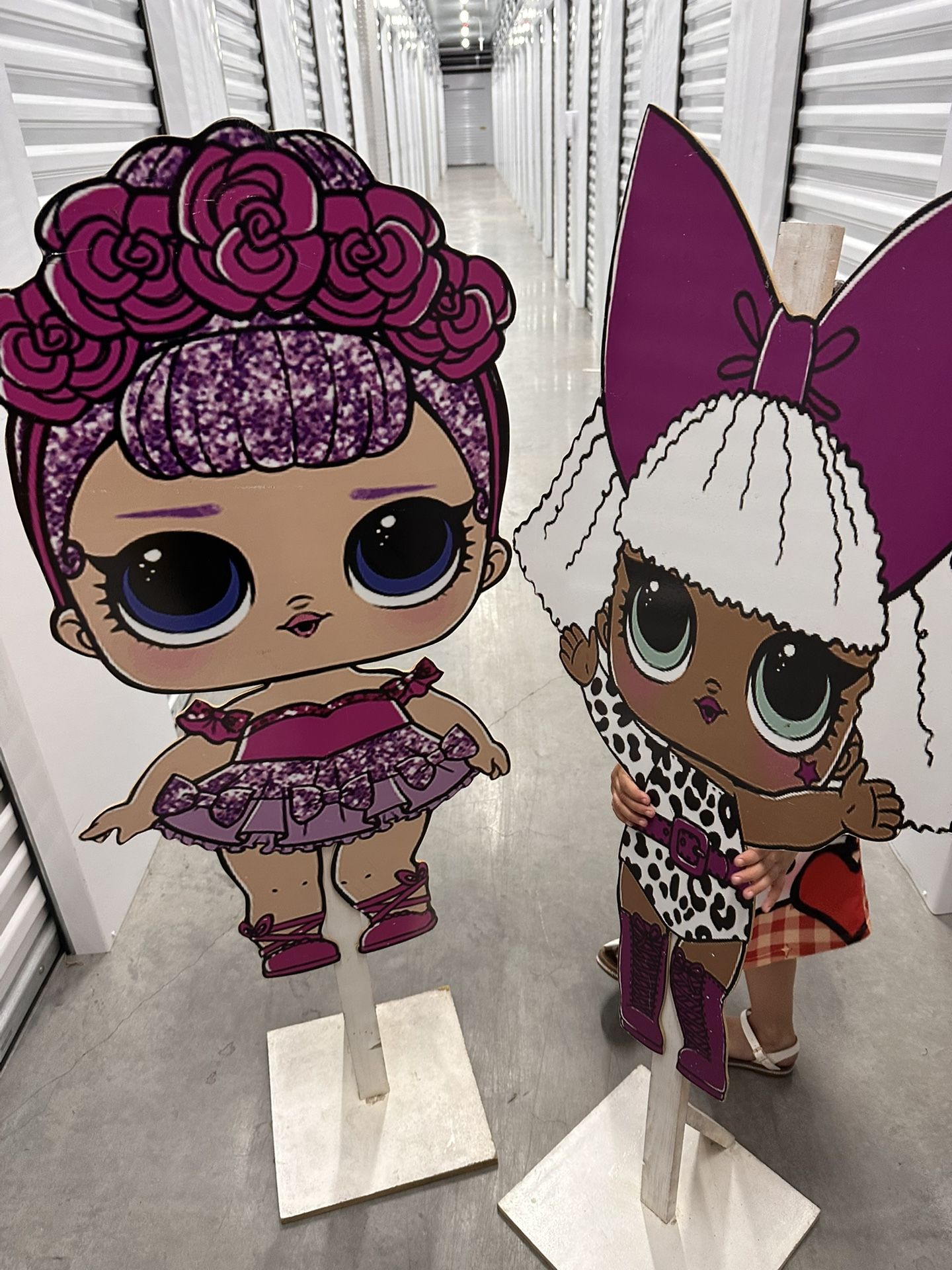 LOL Party Decor Stands And Ice cream