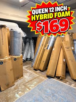Queen 12 Inch Hybrid Foam Mattress