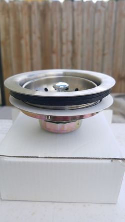 SINK DRAIN NEW IN BOX