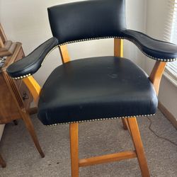 Classic Leather And Wood Swivel Bar Stool With Arms
