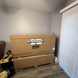 KNAACK tool/job box