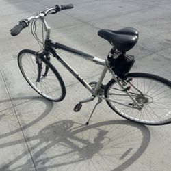 700c Northrock SC7 Men s Comfort Bike Metallic Black for Sale in Moreno Valley CA OfferUp