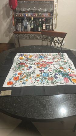 Printed Flora silk twill carré