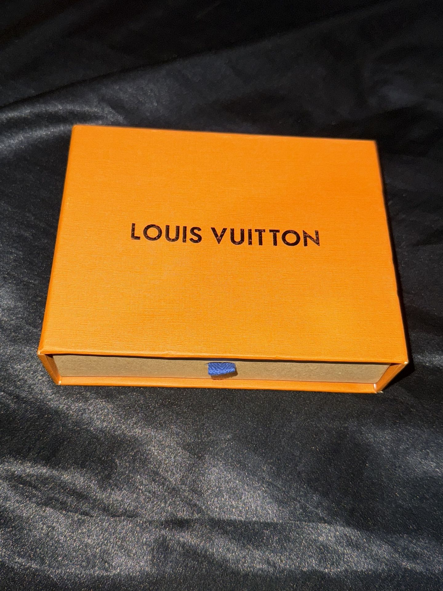 LV men’s wallet