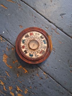 vintage Chinese Feng Shui geomantic compass