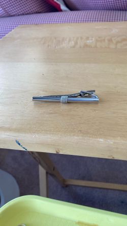 Silver Tone Necktie Bar