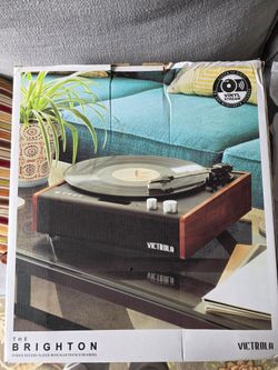 Victoria Record Player