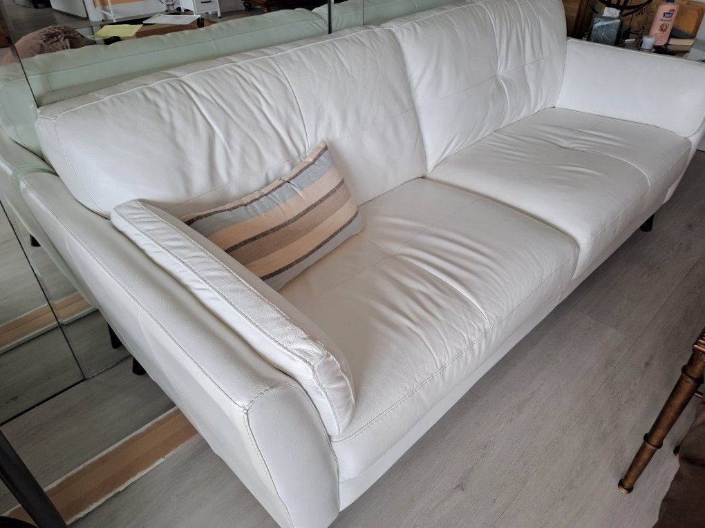 White LEATHER SOFA COUCH $200