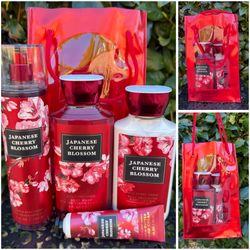 Bath and Body Works Japanese Cherry Blossom Gift Set 