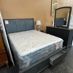 Gray Queen Platform Storage Bedroom Set 