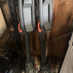 Thule & Yakama Roof Rack And Kayak Mounts 