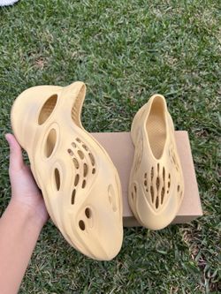 Foam Runner Sulfur