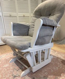 Storkcraft gliding chair