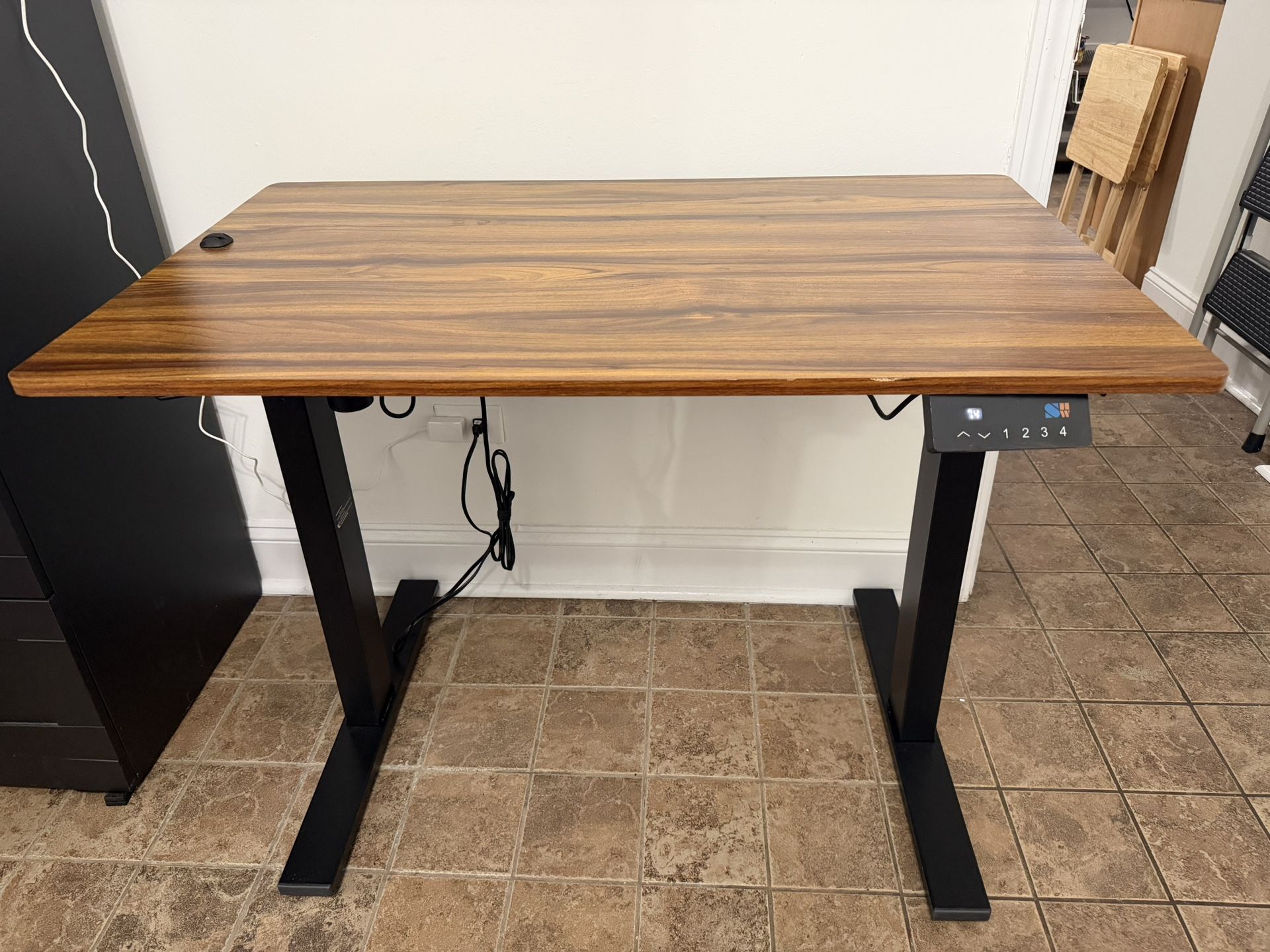 Height Adjustable Standing Desk - Great Condition!