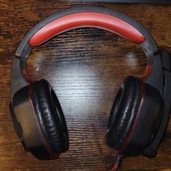 Brand NEW Gaming Headphones Black And RED