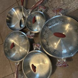 PUJOLS KITCHEN COOKWARE