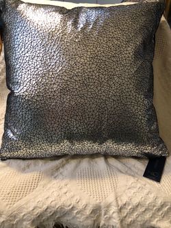 HALLMART COLLECTABLES METALLIC ACCENT PILLOW