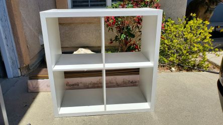 White Cube Organizer Shelf