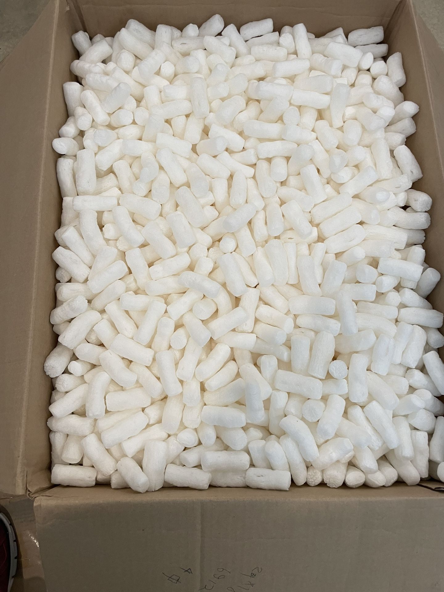 Packing Peanuts 4 Cu. Ft.