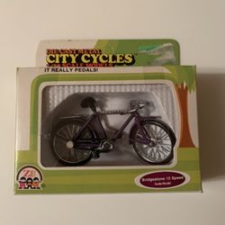 Vintage ZEE TOYS CITY CYCLES BRIDGESTONE 10 SPEED Miniature Die-Cast Bike 1/20 Scale W/Box