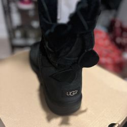 Black Uggs - Bow 
