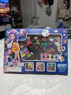 New k-pop demo hunters makeup box 