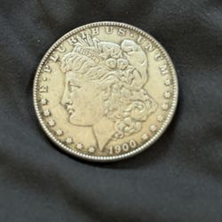1900 Silver Morgan Dollar-O