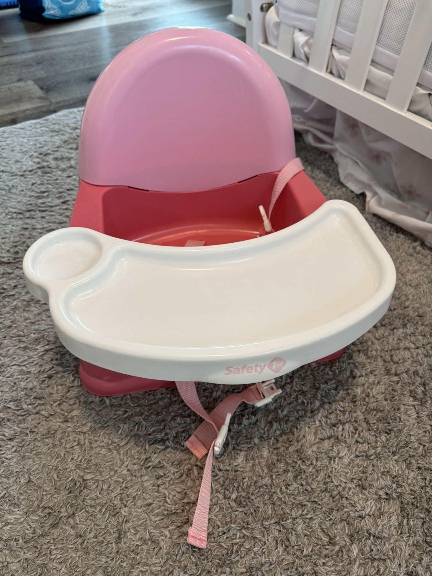 Pink Baby Bump Chair From Safety 1st