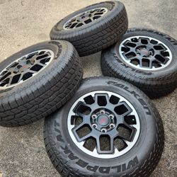 18" Toyota Tacoma 4runner factory trd wheels and tires new