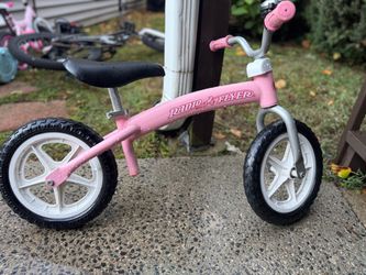 Radio Flyer Kids Pink Balance Bike