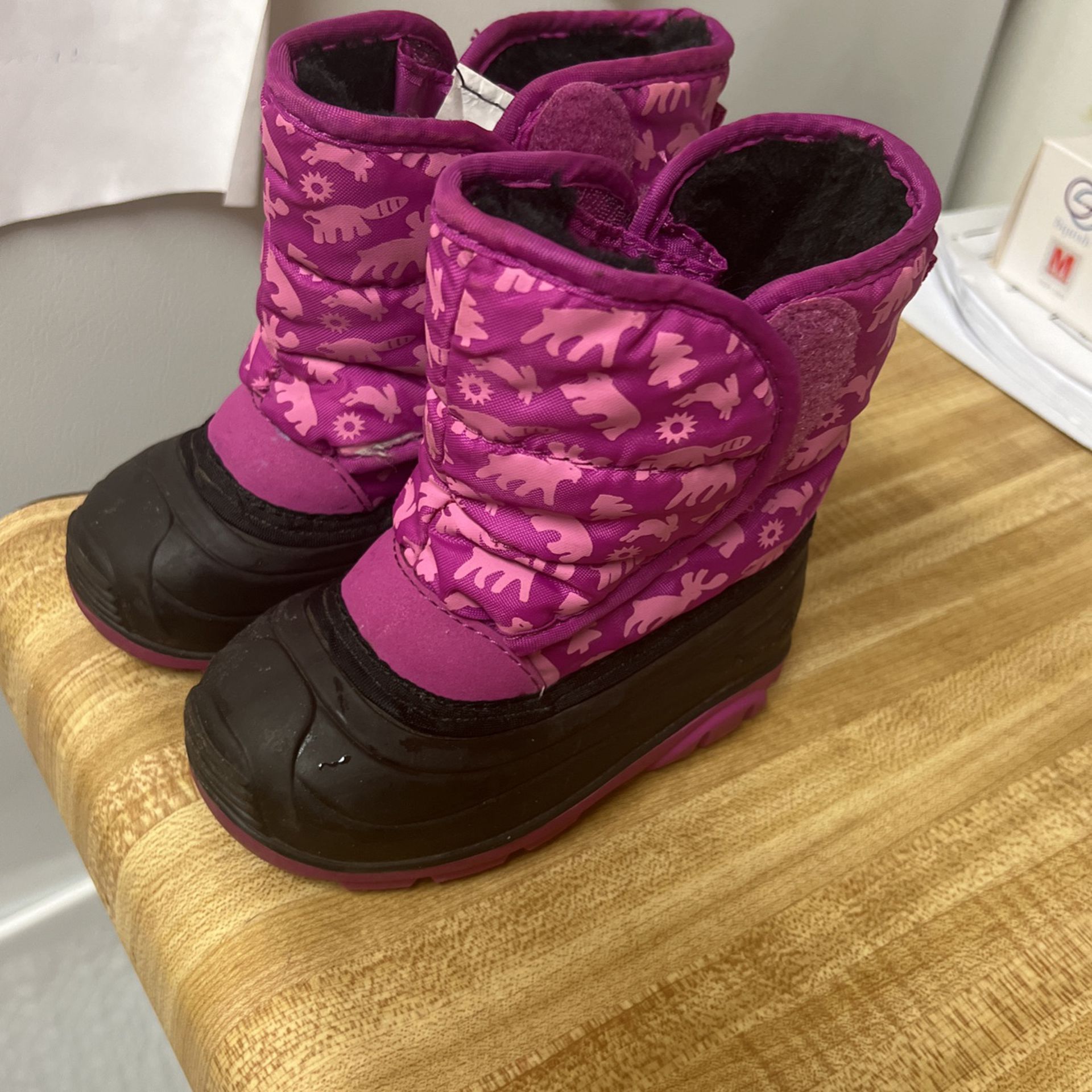 Winter boots for girls size 7